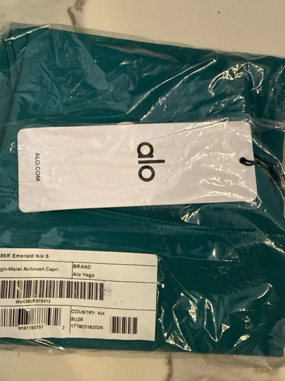 ALO HIGH WAISTED AIR BRUSHED EMERALD GREEN CAPRIS SIZE SMALL